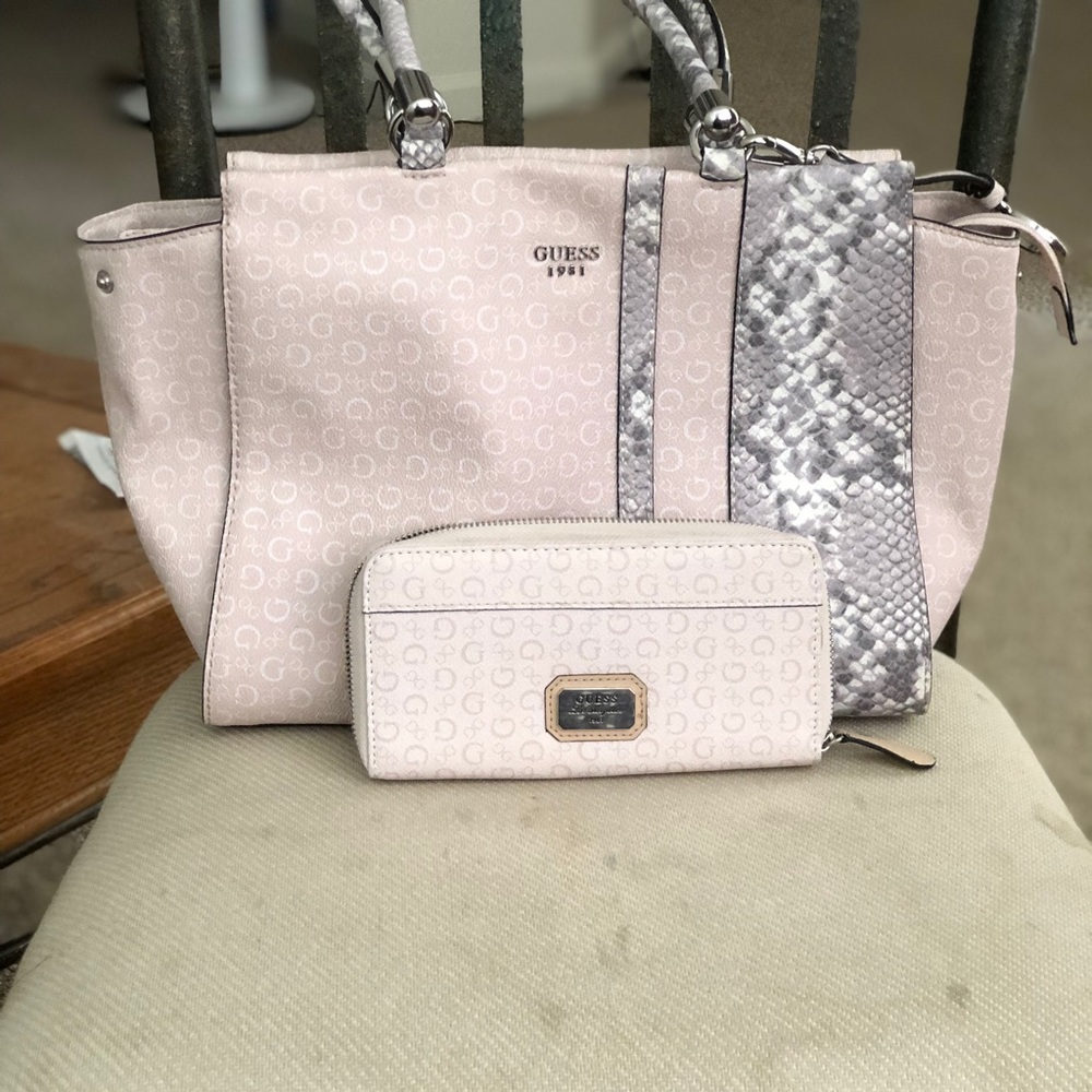 Guess satchel